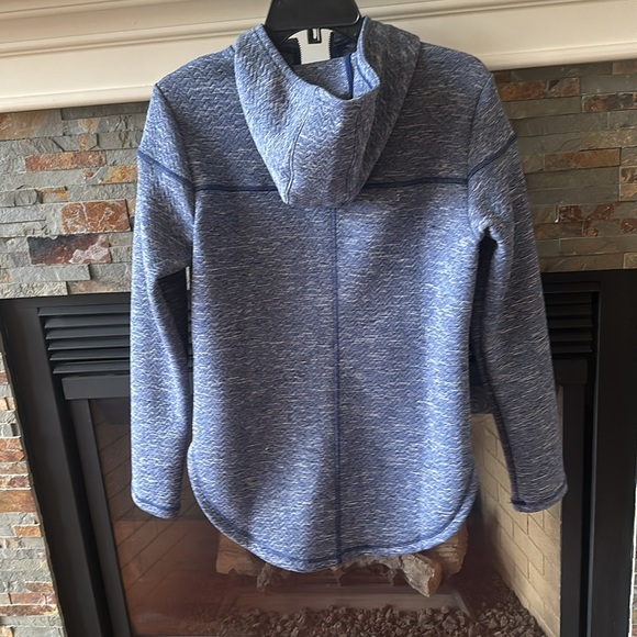 NWOT Puma full zip sweatshirt with hood - Picture 2 of 4